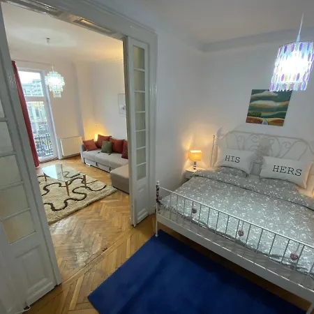 Union Square Sweethome Апартаменты *