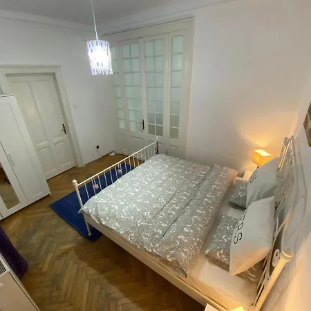 Union Square Sweethome *