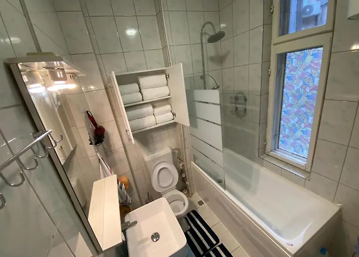 Union Square Sweethome Apartmán *