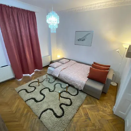 Union Square Sweethome *